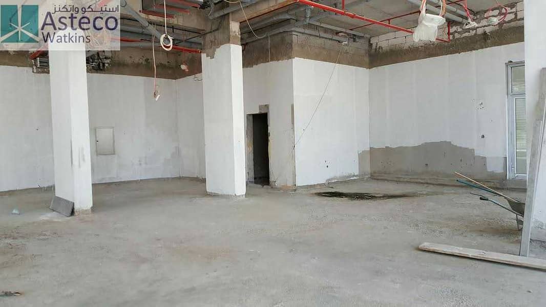 5 AED 145 psf I Chiller included | Street 1
