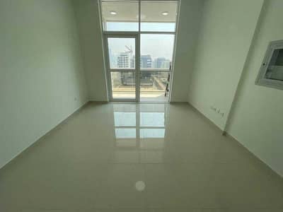 1ST TIME SHIFTING LUXURIOUS STUDIO JUST 35K 4 TO 6 PAYMENTS WITH BALCONY
