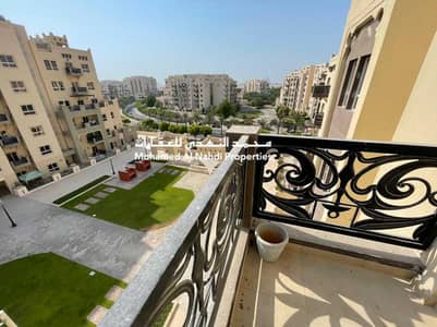 VACANT, SPACIOUS LAYOUT, EXCELENT VIEW, NEAR MALL.