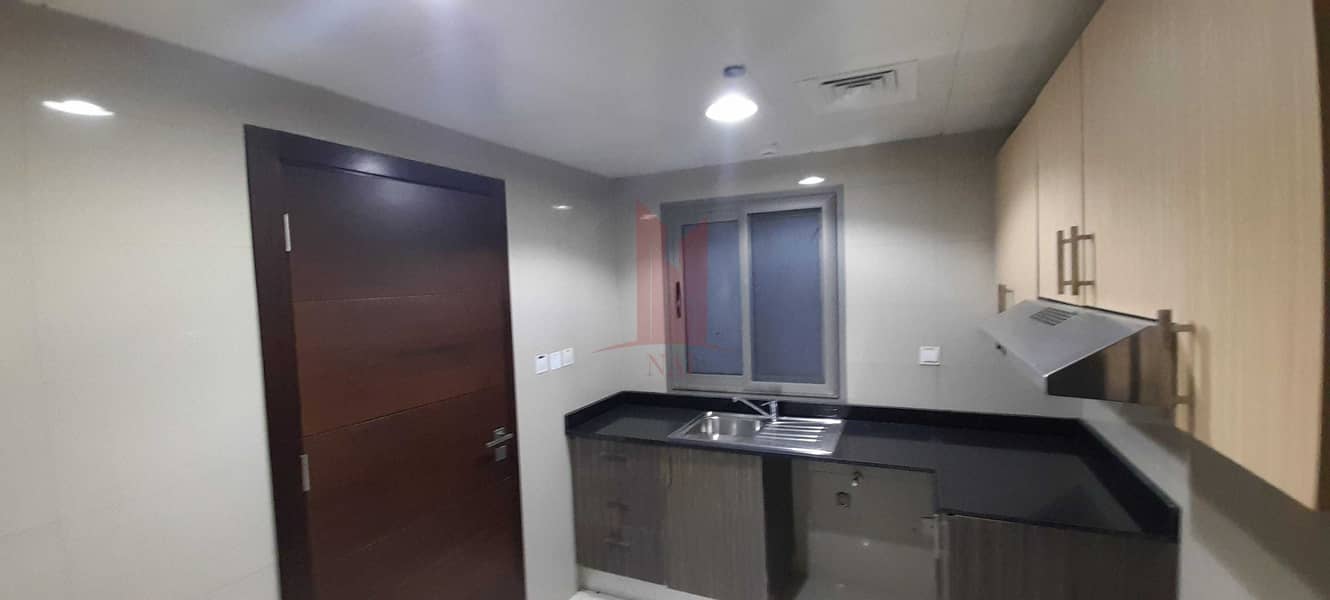 6 Perfectly Priced - No Commission - Prime Location - 2BHK - 3 Bathrooms