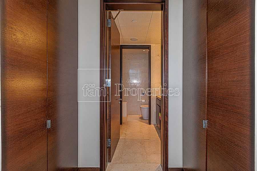 13 Sturnning 2BR Plus Maids | High Floor | Sea View