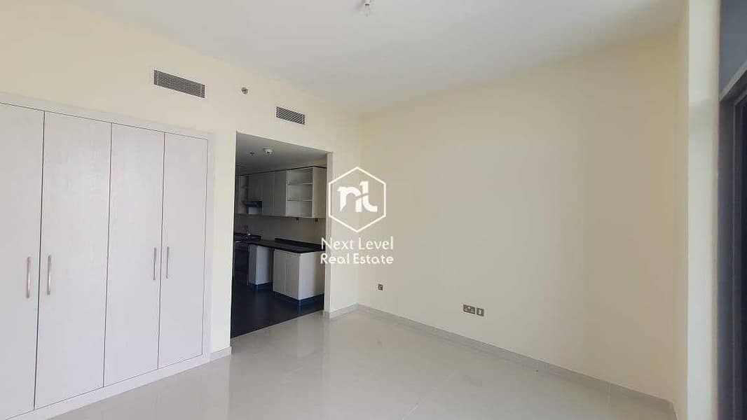 9 Rented Studio in Park Town | Loreto Building with Unobstructed View | Just AED 425