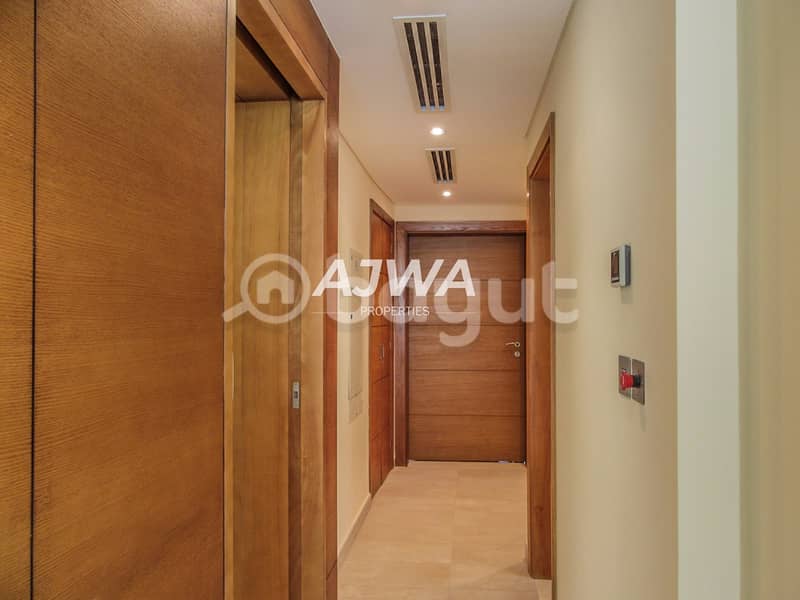 17 Jumeirah Park  4 BR Large Legacy Nova  Sector S