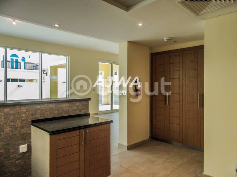 33 Jumeirah Park  4 BR Large Legacy Nova  Sector S