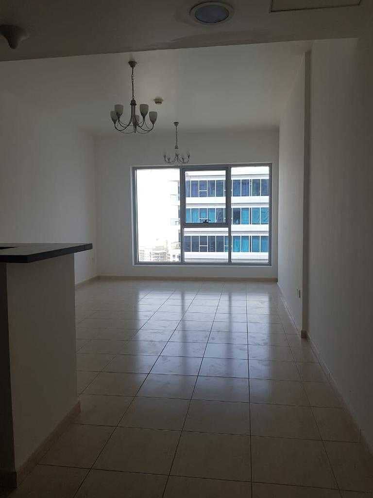 Vacant ! 1 Bedroom Apartment Skycourts Towers
