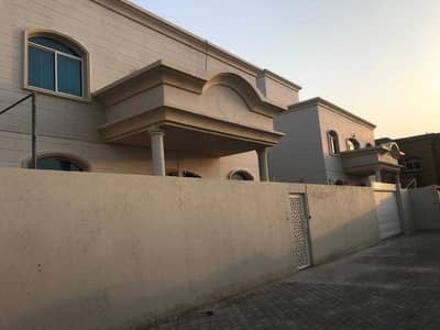 Private entrance , gated , spacious VL with hosh