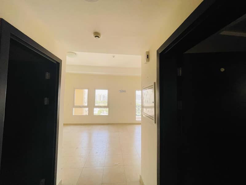 6 Spacious 1Br Apartment for Sale in Rem Raam