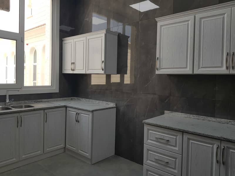 Квартира в Мохаммед Бин Зайед Сити，Зона 5, 2 cпальни, 70000 AED - 5325071