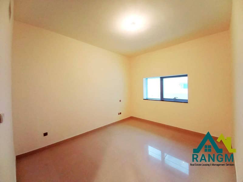 7 Sea View ||  3 Master Br | Maids room | Parking | Gym & Pool