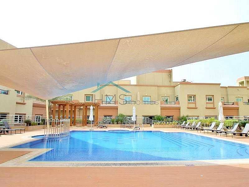 3 Large 2 Bedroom Apartment in JVT