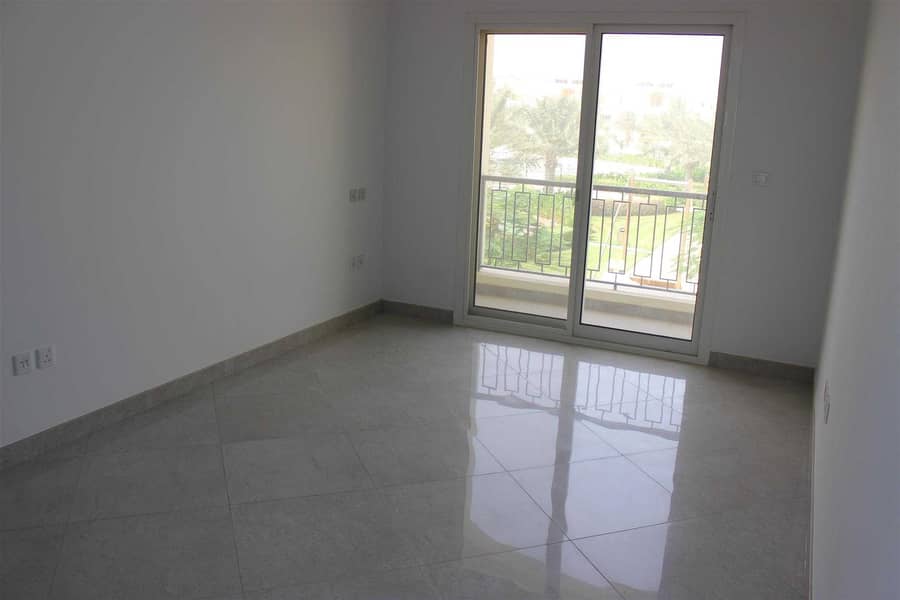 9 Bayti 3 B/R  + Maids Room Townhouse for Rent