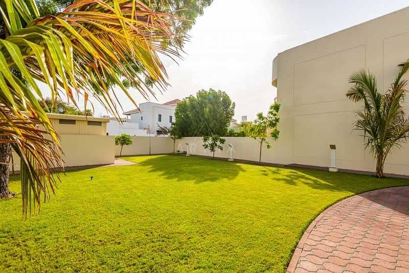 Well maintained | Family Compound in Jumeirah 1