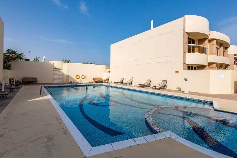 29 Well maintained | Family Compound in Jumeirah 1