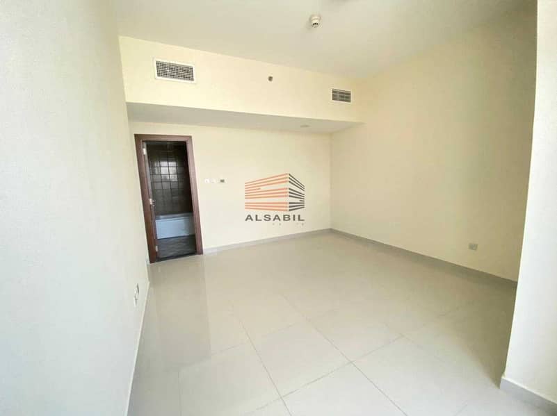 3 3 Months Free | 2 BR with big balcony |Bright & Spacious
