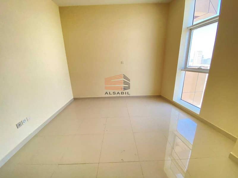 9 3 Months Free | 2 BR with big balcony |Bright & Spacious