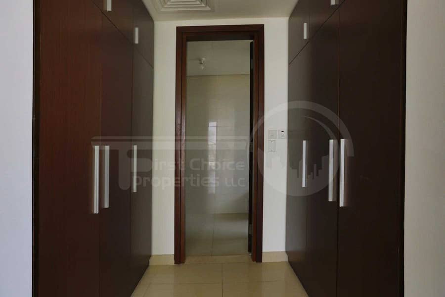 9 Reasonable Price!Excellent Spacious Flat