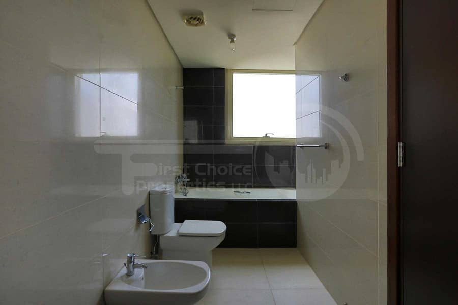 11 Reasonable Price!Excellent Spacious Flat
