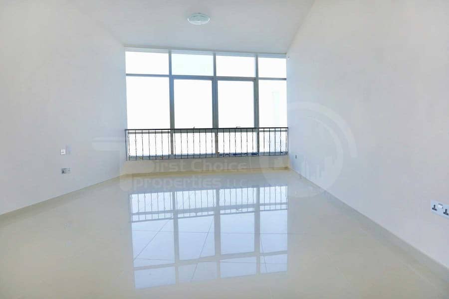 8 Buy Now! Huge Apartment with Rent Refund.