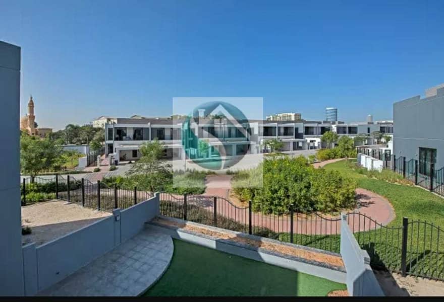 HOTTEST PRICE LARGE 4BEDROOMS VILLA WITH PRIVATE HUGE LANDSCAPE HOTTEST PRICE LARGE 4BEDROOMS VILLA WITH PRIVATE HUGE LANDSCAPE