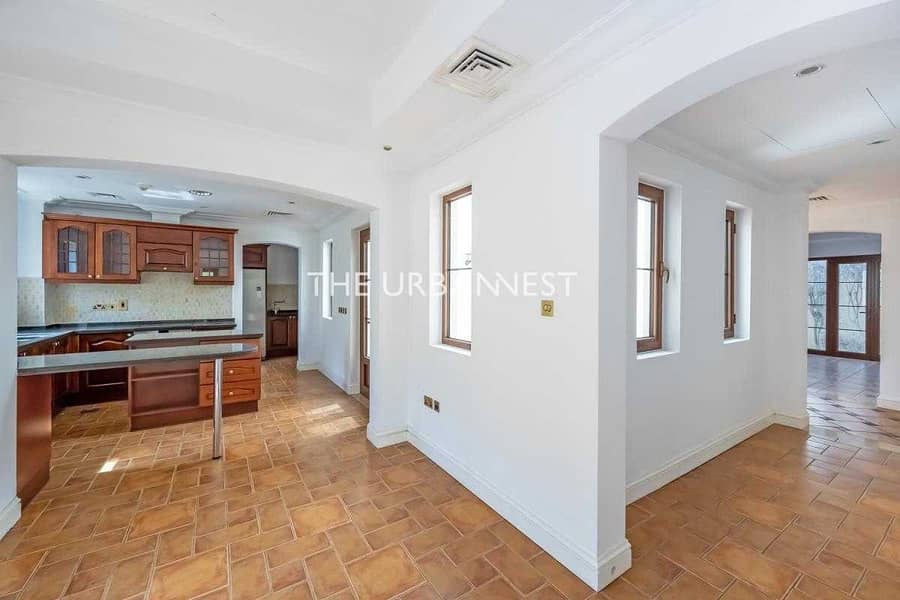 21 Charming 4 Bedroom | Community Facing | Almeria