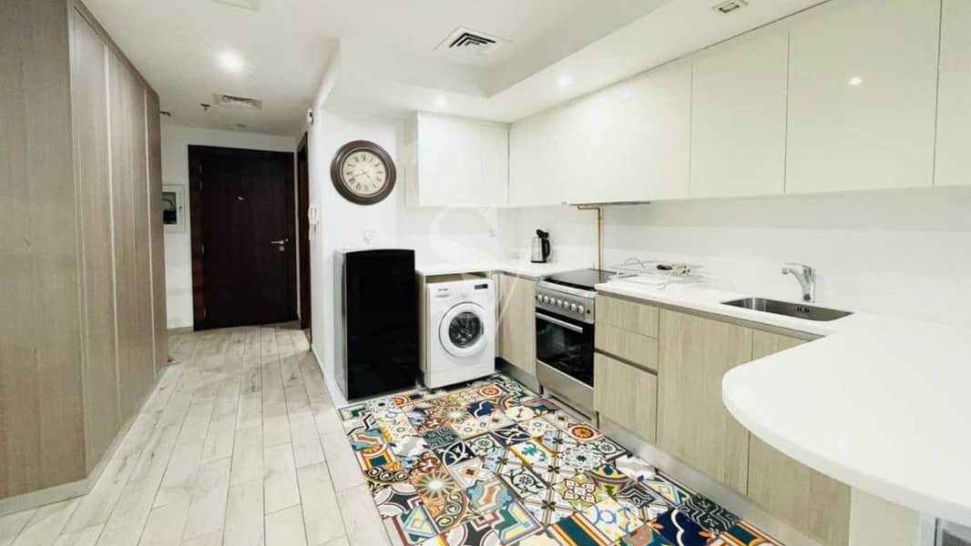8 Super Spacious Studio | Equipped Kitchen | Call
