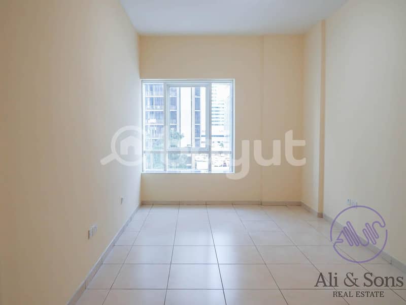 3 Spacious 3brs Flat for rent in Khalidiya