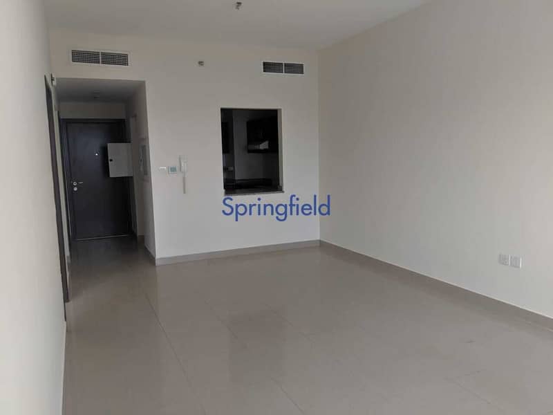 Spacious | Pool View | Well Maintained Spacious | Pool View | Well Maintained