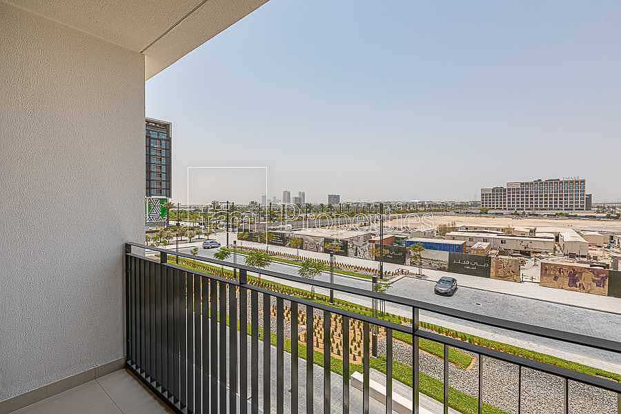 3 Move to a Brand new Apt with a stunning view. .