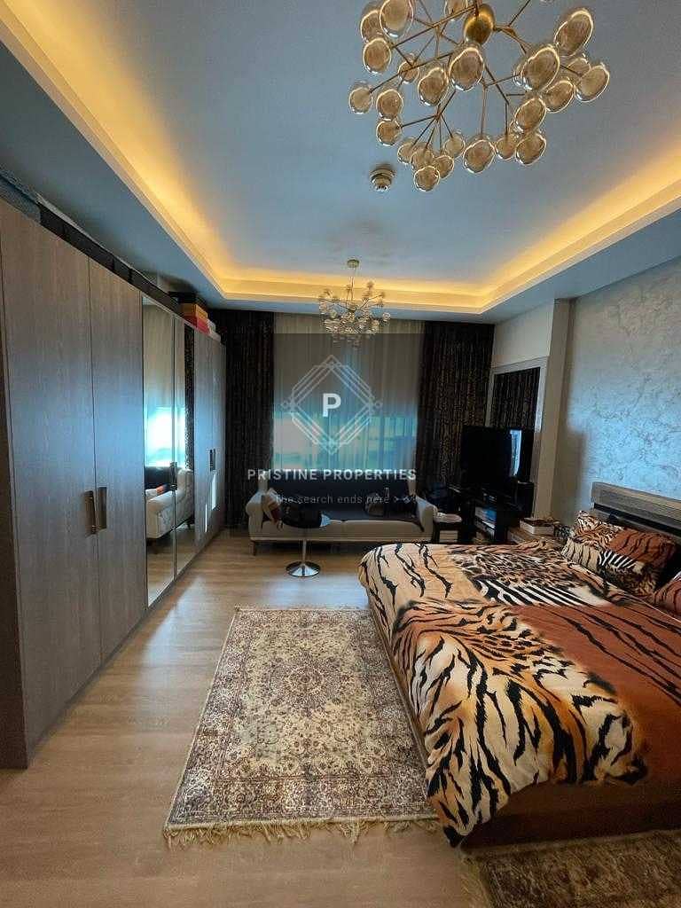9 Well Furnished|2 BHK with Huge Balcony| Sea View