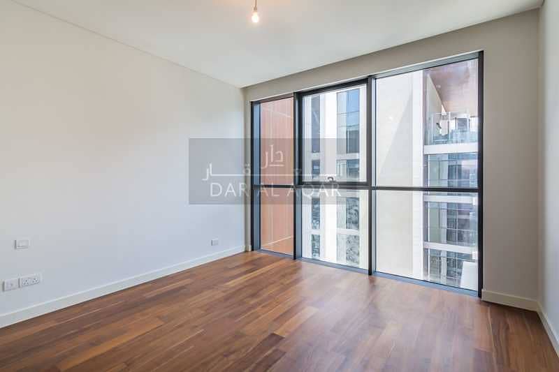 10 1 Month Free  |Corner Unit |with Open City Walk View