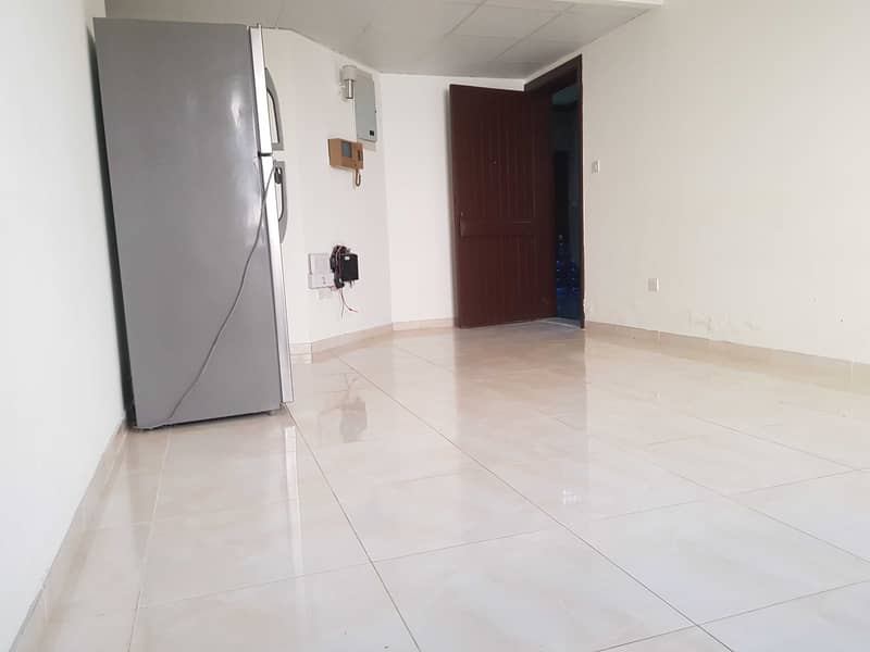 Квартира в улица Аль Салам, 2 cпальни, 37000 AED - 5177105