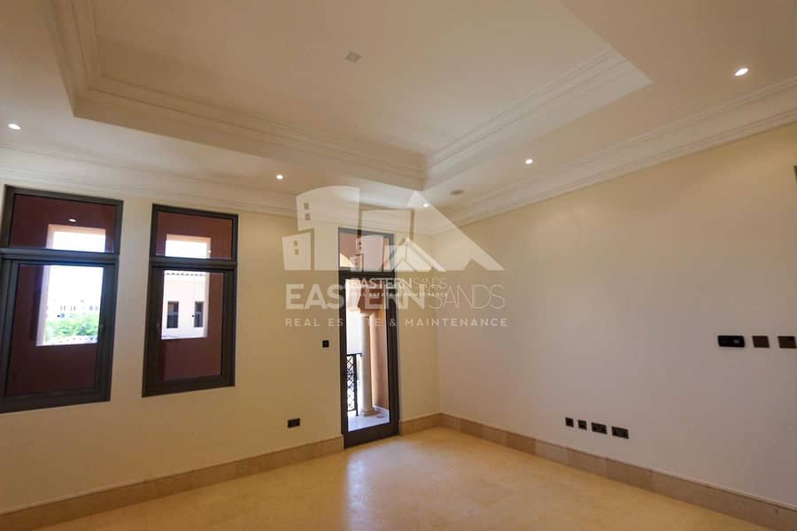 8 Imaginary Villa | Prestigious Location | Sea View