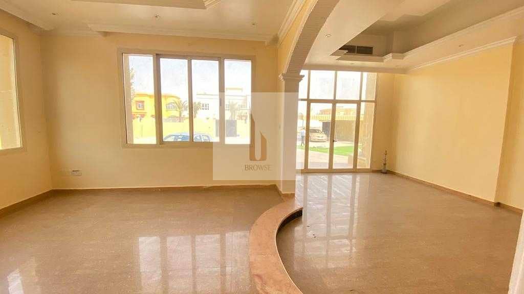 5 FURNISHED 5BR+MAJLIS DEWA INCLUDED BIG YARD