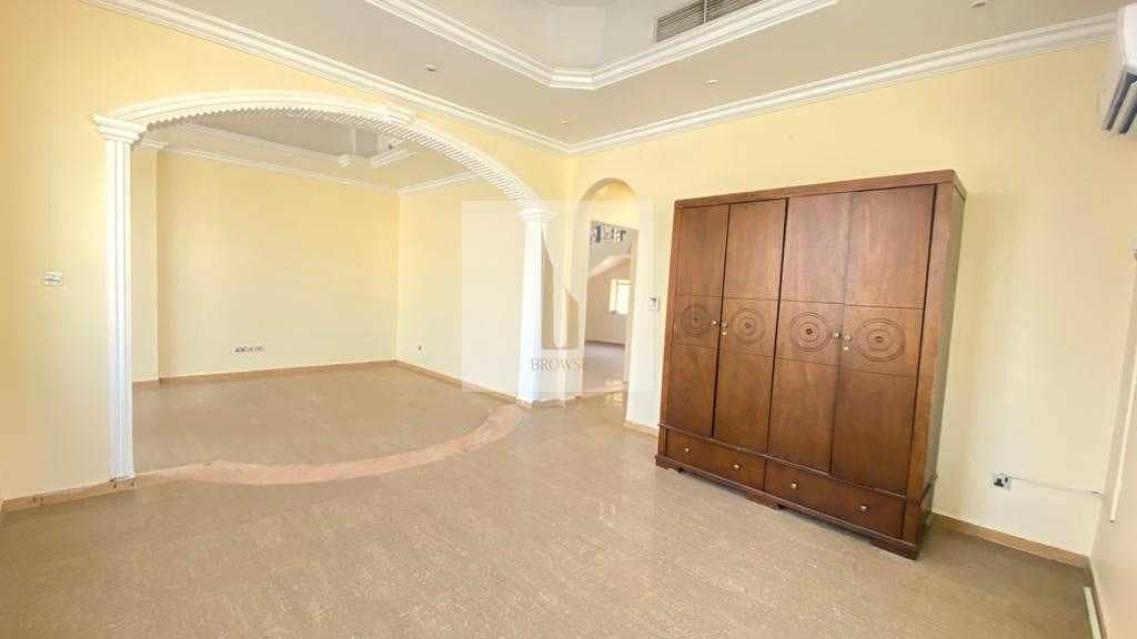 13 FURNISHED 5BR+MAJLIS DEWA INCLUDED BIG YARD