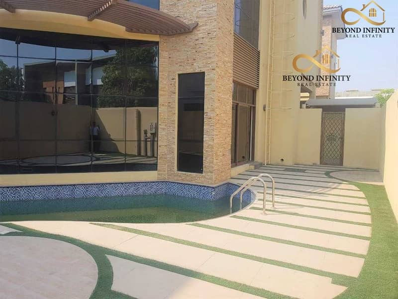 13 PRIVATE POOL l TOTALLY RENOVATED l 5BR + MAID