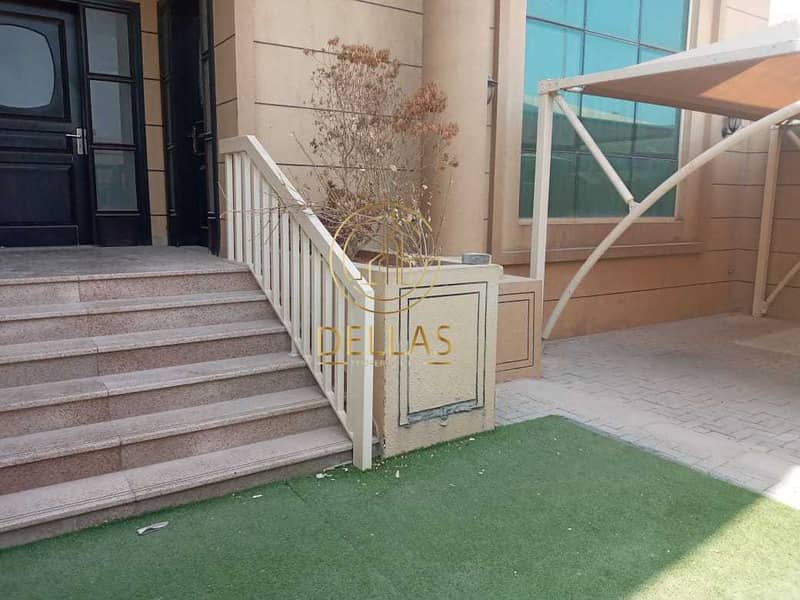 Villa in Abu Dhabi - Al Mushrif Villa in Abu Dhabi - Al Mushrif