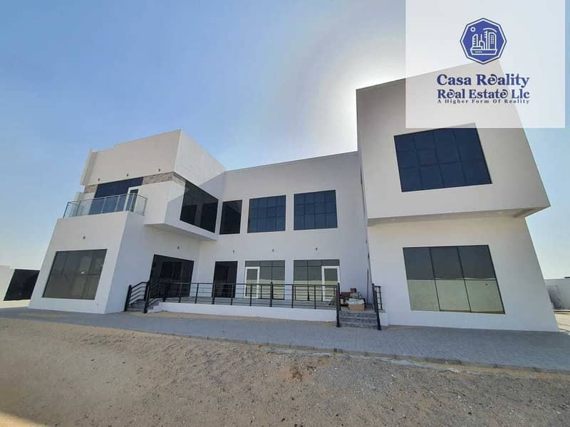 Stylish Brand New 5 BR villa for Rent in Al Aweer