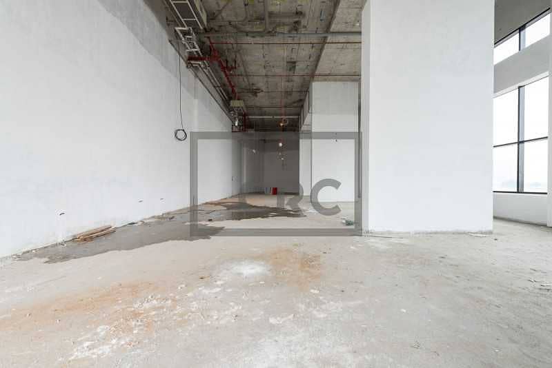 6 Well Priced Retail | High Visibility SZR