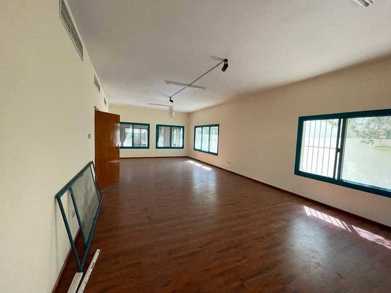 STYLISH BIG 3BHK VILLA WITH 2 GARDEN MAID STYLISH BIG 3BHK VILLA WITH 2 GARDEN MAID