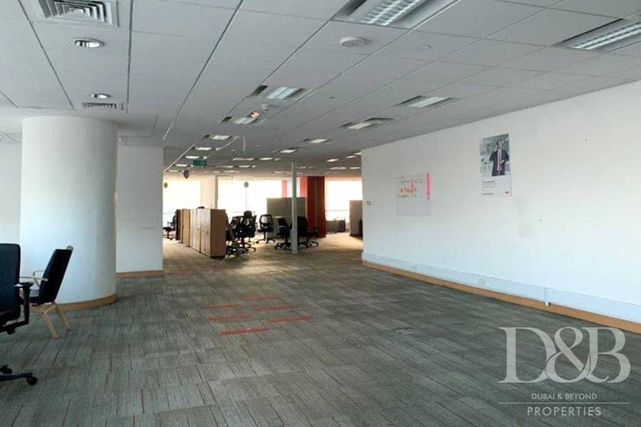 7 Fully Fitted Office | With Full Sea View