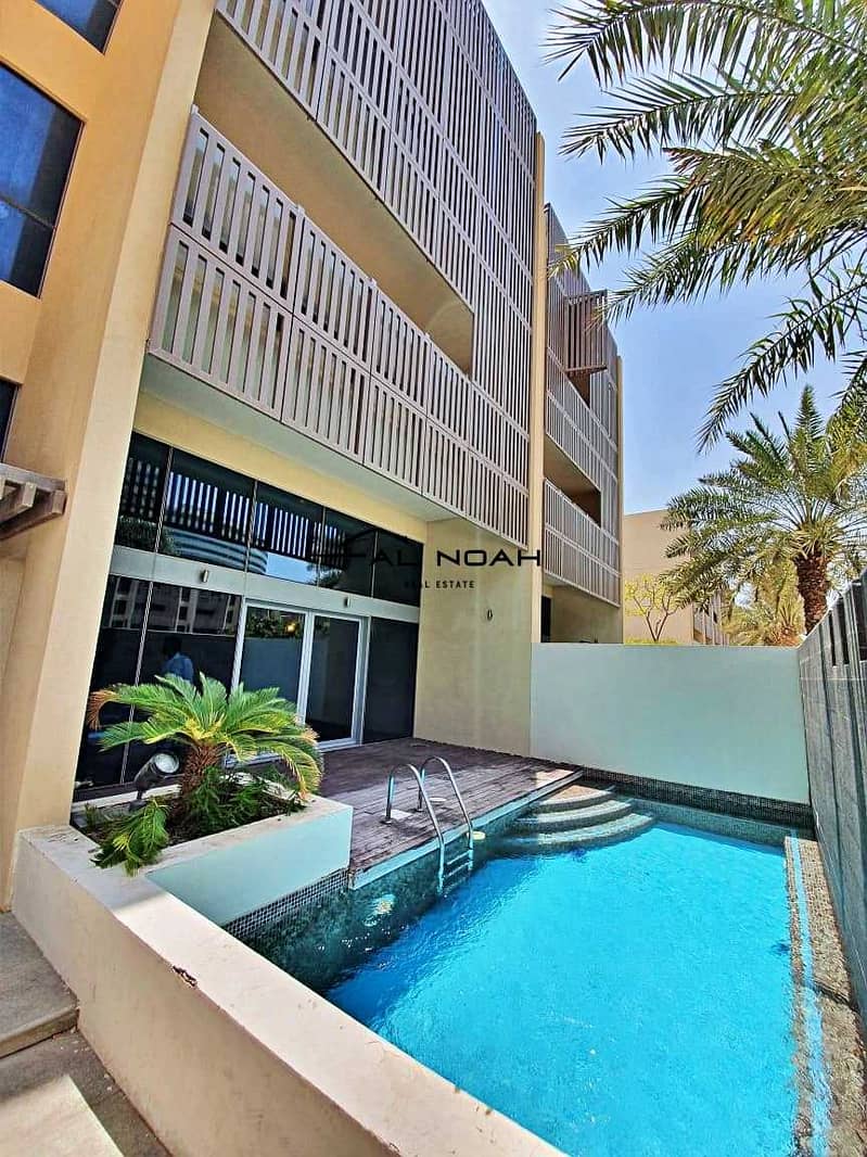 36 Stunning Sea View! Luxurious 4BR Townhouse! w/ Private Pool!