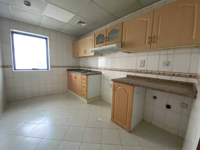 9 TODAY OFFER | LOW PRICE |SPACIOUS AND NEAR MOE METRO