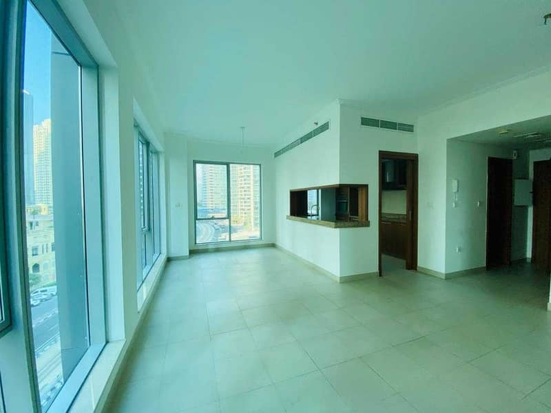 Spacious and Bright 1 Bedroom Apartment | Chiller FREE