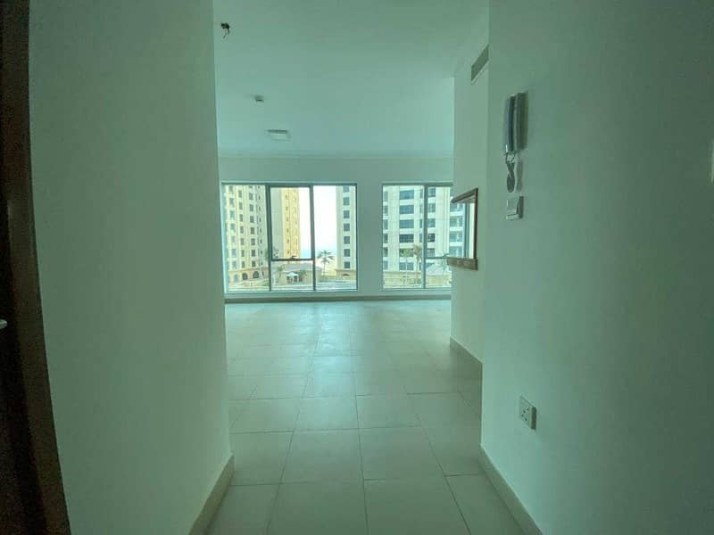 3 Spacious and Bright 1 Bedroom Apartment | Chiller FREE