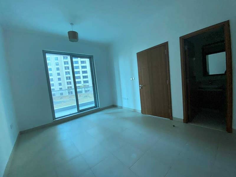 10 Spacious and Bright 1 Bedroom Apartment | Chiller FREE