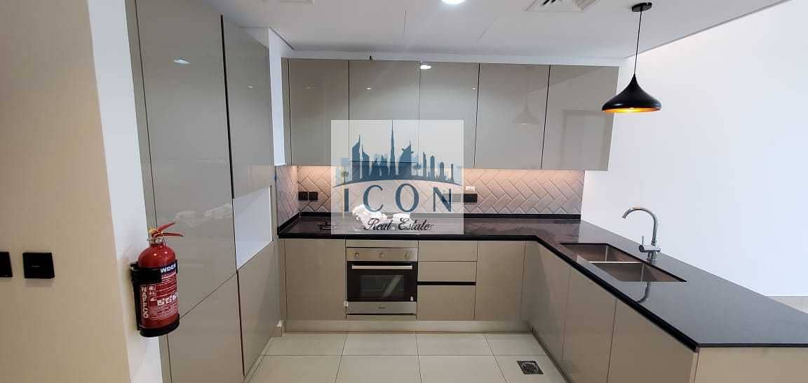 10 brand new one bedroom with study or store apartment come and pool view