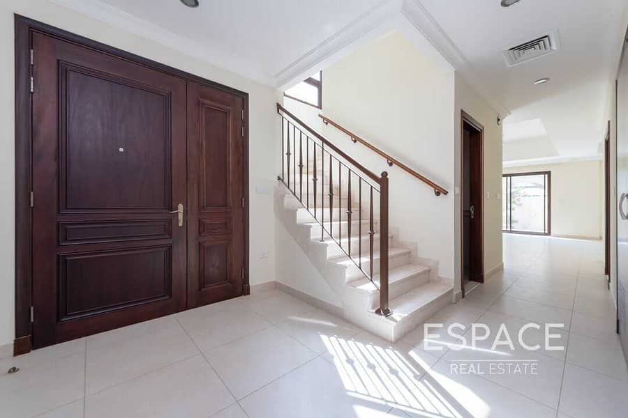 5 Type 6 | 5 Bed | Close to Park and Pool