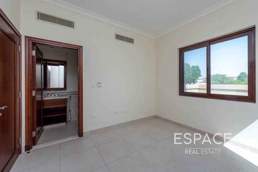 9 Type 6 | 5 Bed | Close to Park and Pool
