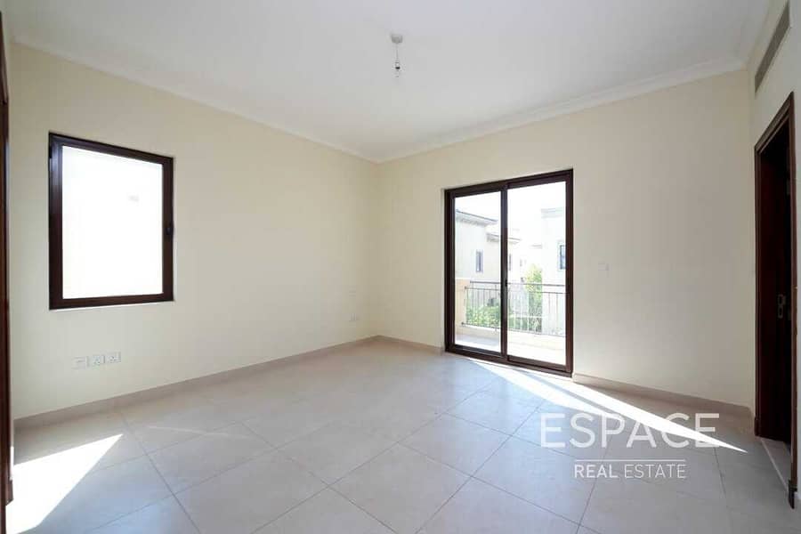 11 Type 6 | 5 Bed | Close to Park and Pool