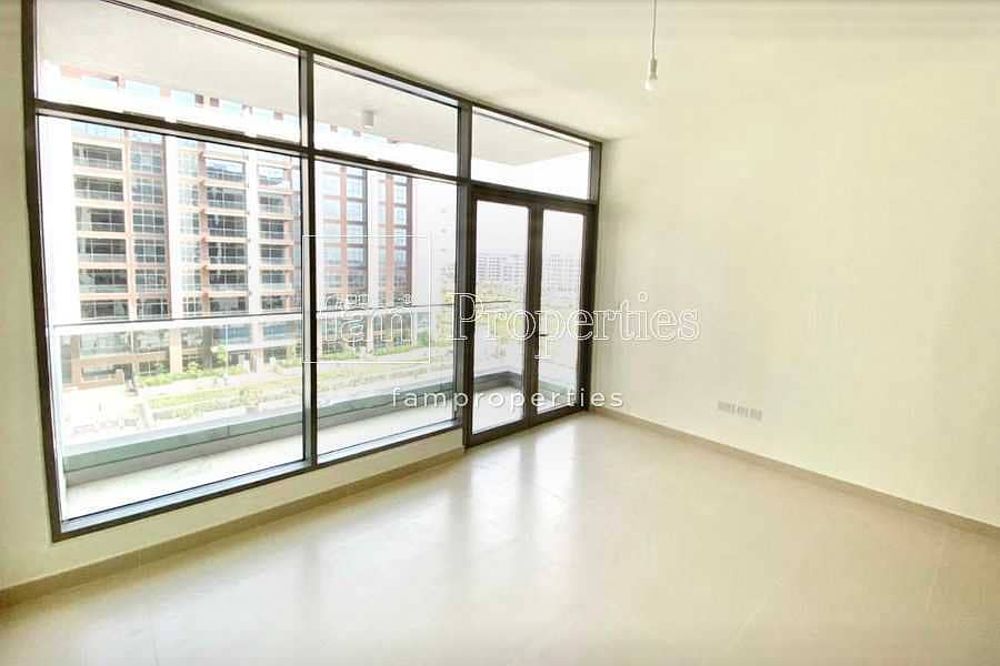 13 Spacious 2 Beds Apt with Beautiful Park view